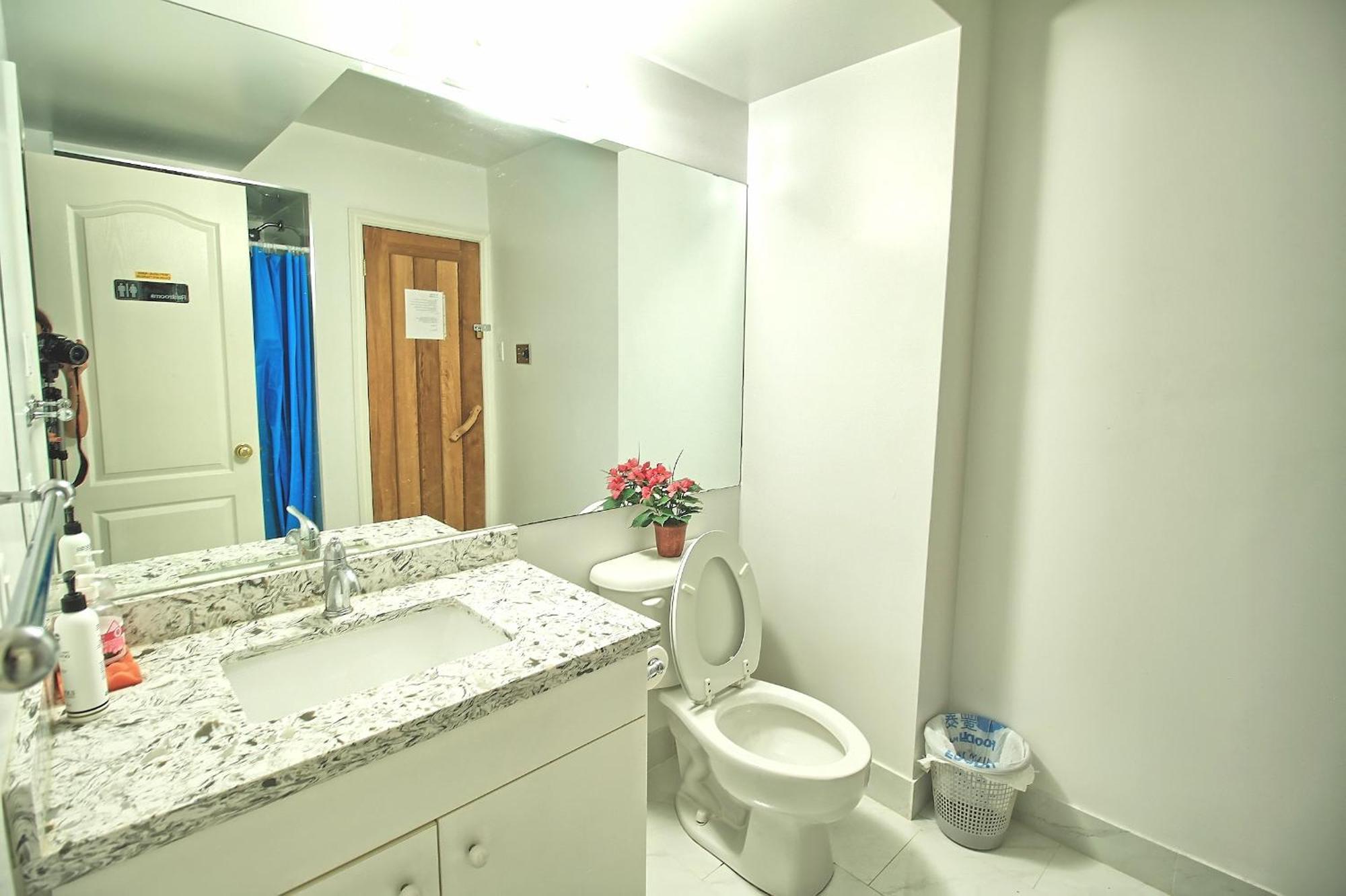 Homestay Soho, Comfortable With Free Parking Spot On Basement